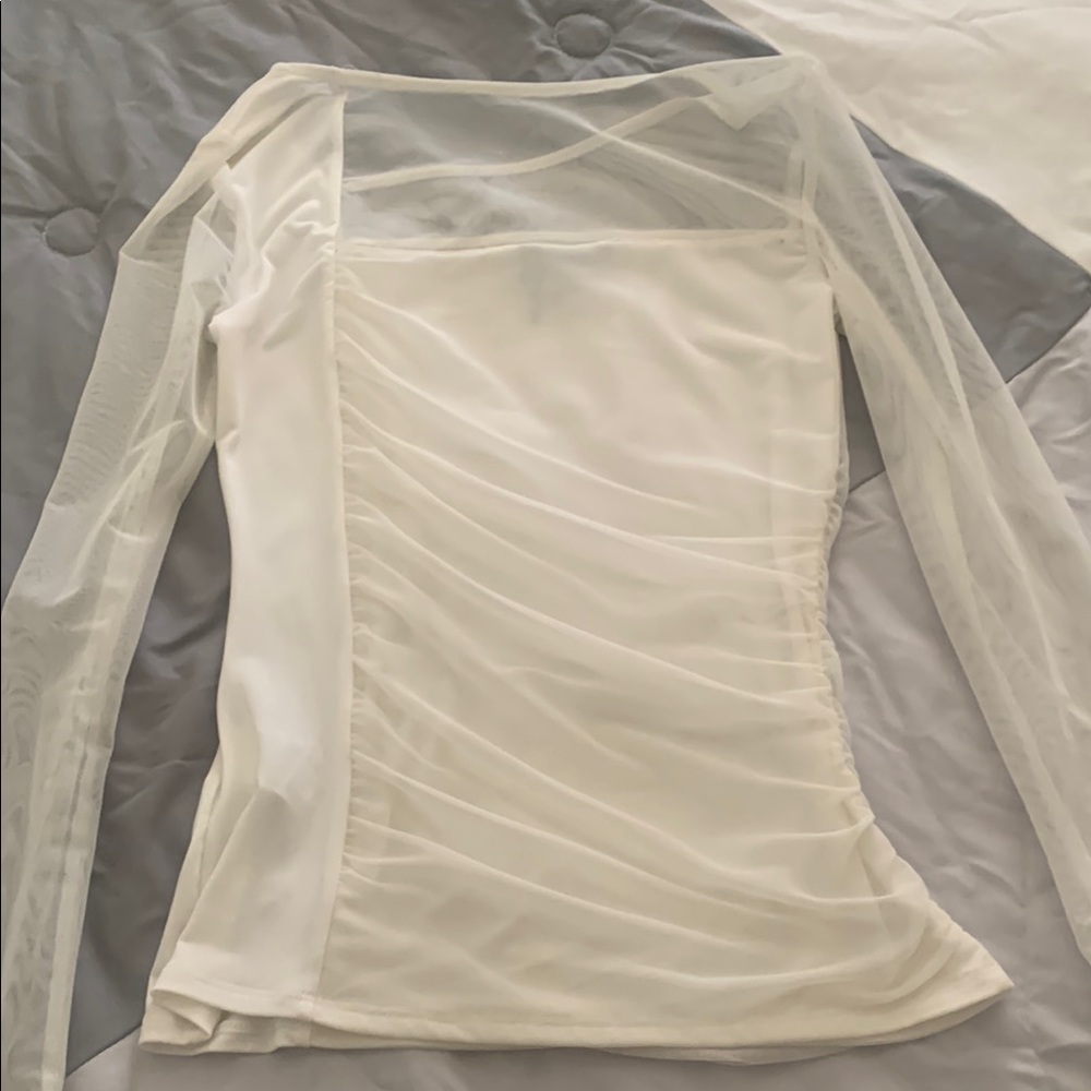 Elegant White Long Sleeve Women's Top - Picture 3 of 5